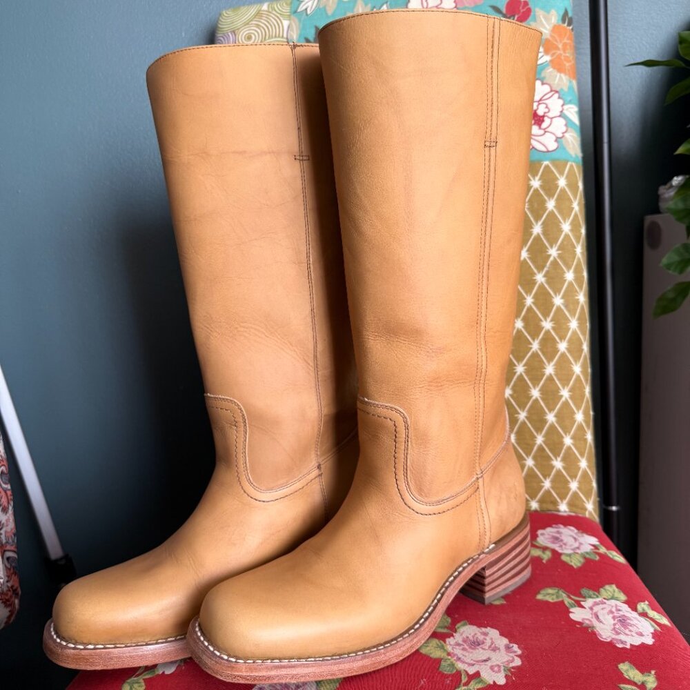 Frye Campus 14L Wide Calf - Banana - Picture 2 of 9
